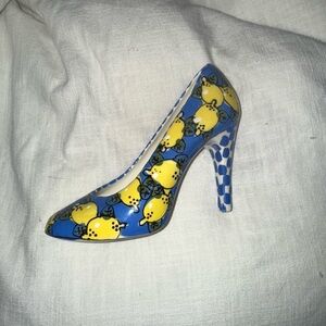 Vintage lemon robert sterling lemon cermaic heel